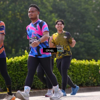 Runner Photo 6610771