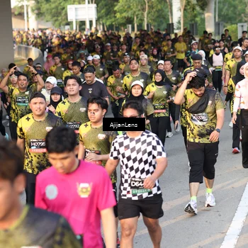 Runner Photo 6610800