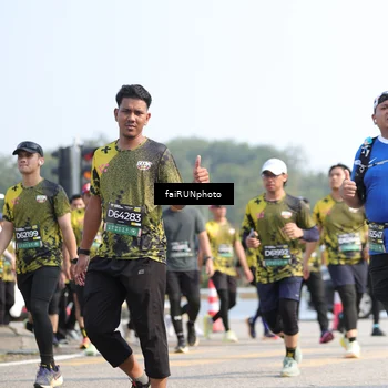 Runner Photo 6610877