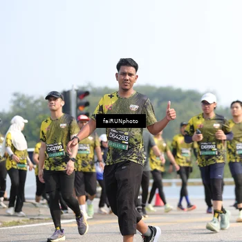 Runner Photo 6610883