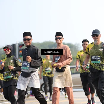 Runner Photo 6610884