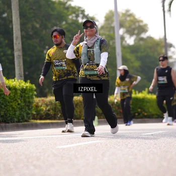 Runner Photo 6610885
