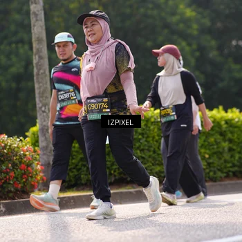 Runner Photo 6610894