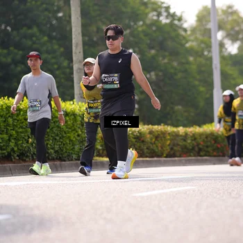 Runner Photo 6610905