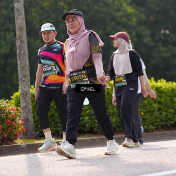 Runner Photo 6610906