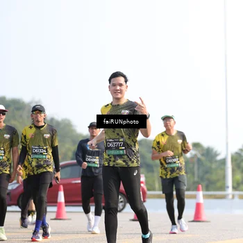Runner Photo 6610947
