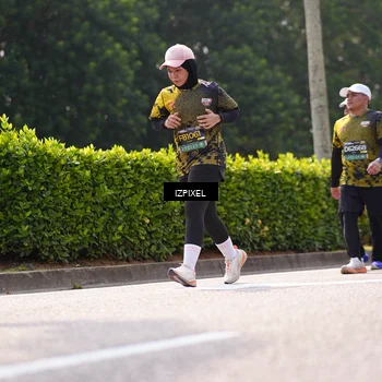 Runner Photo 6610955