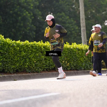 Runner Photo 6610982