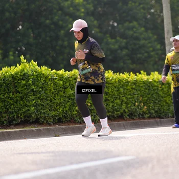 Runner Photo 6611035