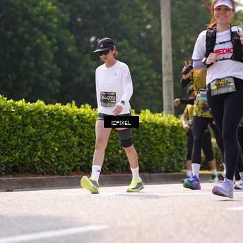 Runner Photo 6611042
