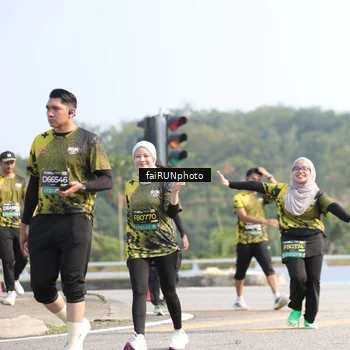 Runner Photo 6611084