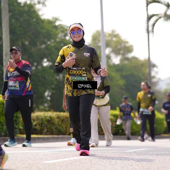 Runner Photo 6611103
