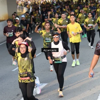 Runner Photo 6611213