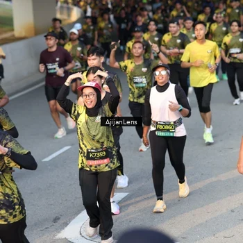 Runner Photo 6611214