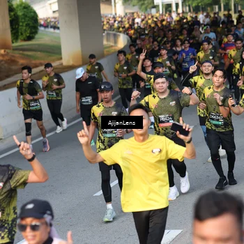 Runner Photo 6611292
