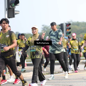 Runner Photo 6611373