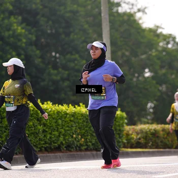 Runner Photo 6611399