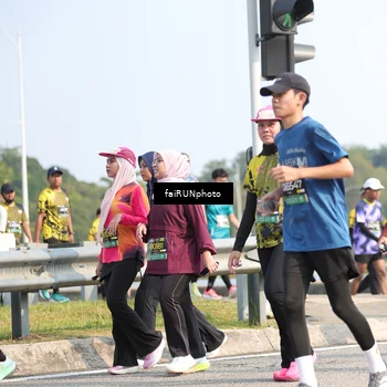 Runner Photo 6611427