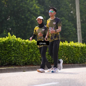 Runner Photo 6611453