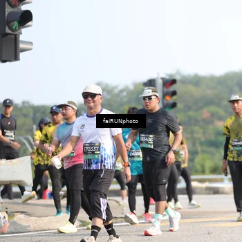 Runner Photo 6611516