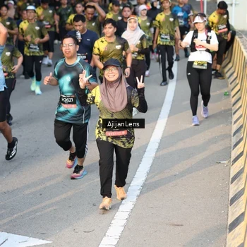 Runner Photo 6611635