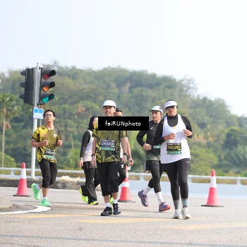 Runner Photo 6611718