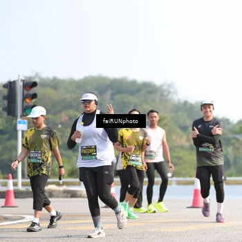 Runner Photo 6611741