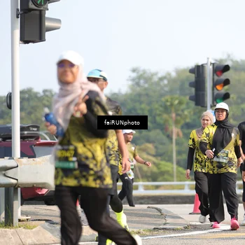 Runner Photo 6611859
