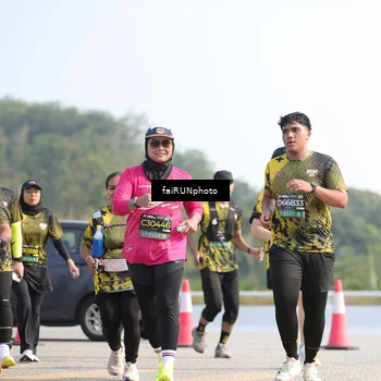 Runner Photo 6611899