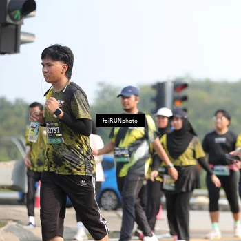 Runner Photo 6611976