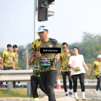 Runner Photo 6611998