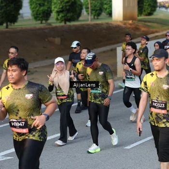 Runner Photo 6612014