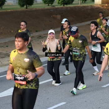 Runner Photo 6612015