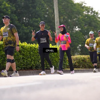 Runner Photo 6612020
