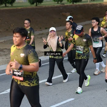 Runner Photo 6612031