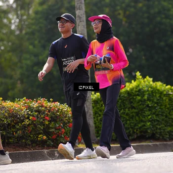 Runner Photo 6612051
