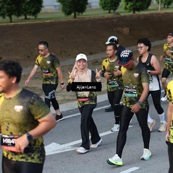 Runner Photo 6612052