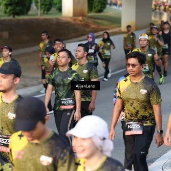 Runner Photo 6612060