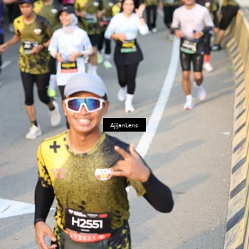 Runner Photo 6612172
