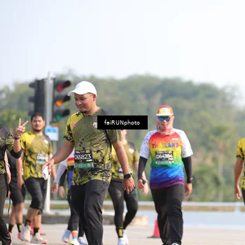 Runner Photo 6612185