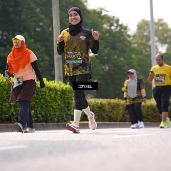 Runner Photo 6612187