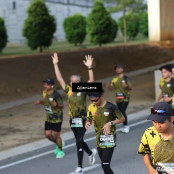 Runner Photo 6612280
