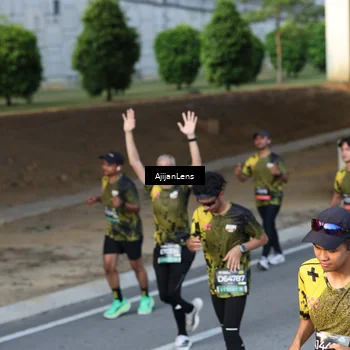 Runner Photo 6612285