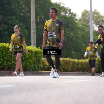 Runner Photo 6612295