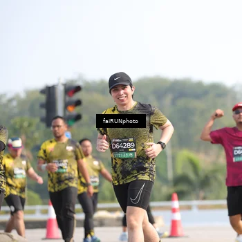 Runner Photo 6612301
