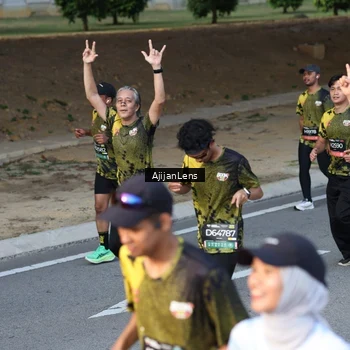 Runner Photo 6612323