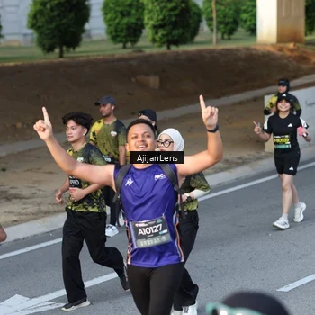 Runner Photo 6612334