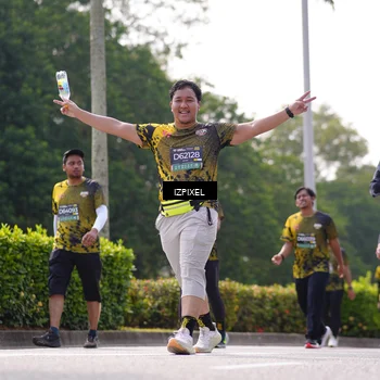 Runner Photo 6612341