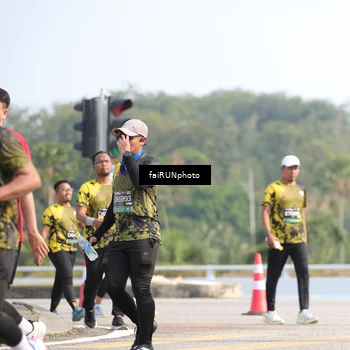 Runner Photo 6612342
