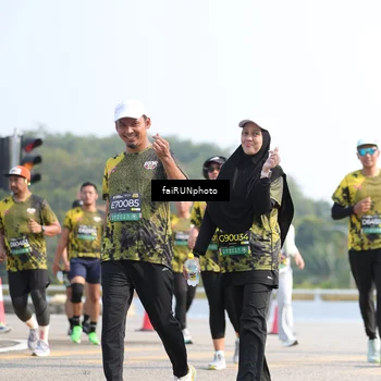 Runner Photo 6612350